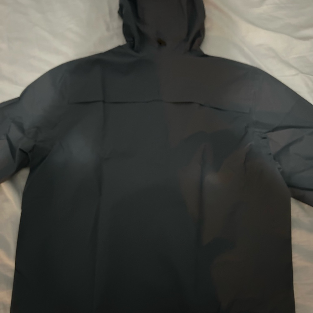 On Cloud Running: Waterproof Anorak Men’s Jacket